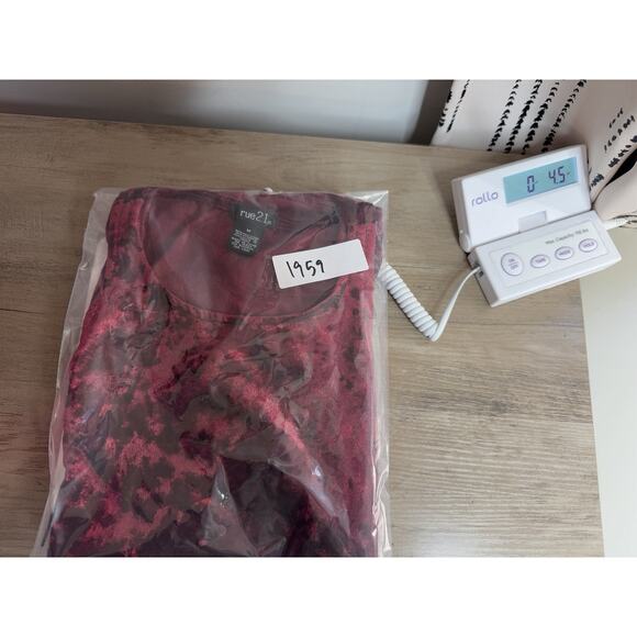 VTG Rue 21 Womens Velvet Flowy Tank M Red Goth Y2K 90s Grunge Boho Beachy Fairy - Picture 12 of 12